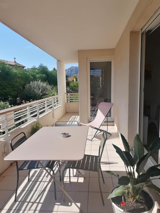 Marseille : Joli T2 Mer Et Collines + Terrasse Екстер'єр фото
